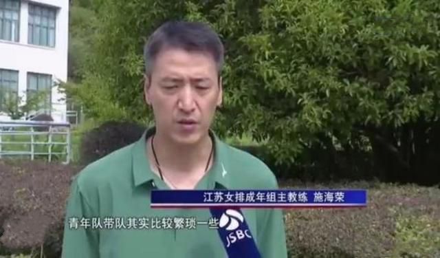 欧冠小组赛最后一轮，拜仁客场1-0战胜曼联，赛后图赫尔接受了采访。